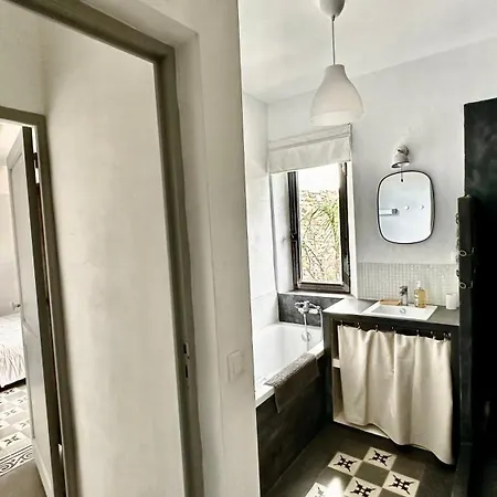 Uzes Mazet Classe Tres Jolie Vue Commerces A Pieds Villa *