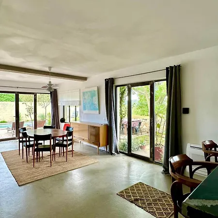 Villa Uzes Mazet Classe Tres Jolie Vue Commerces A Pieds Montaren-et-Saint-Mediers