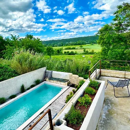 Villa Uzes Mazet Classe Tres Jolie Vue Commerces A Pieds Montaren-et-Saint-Mediers